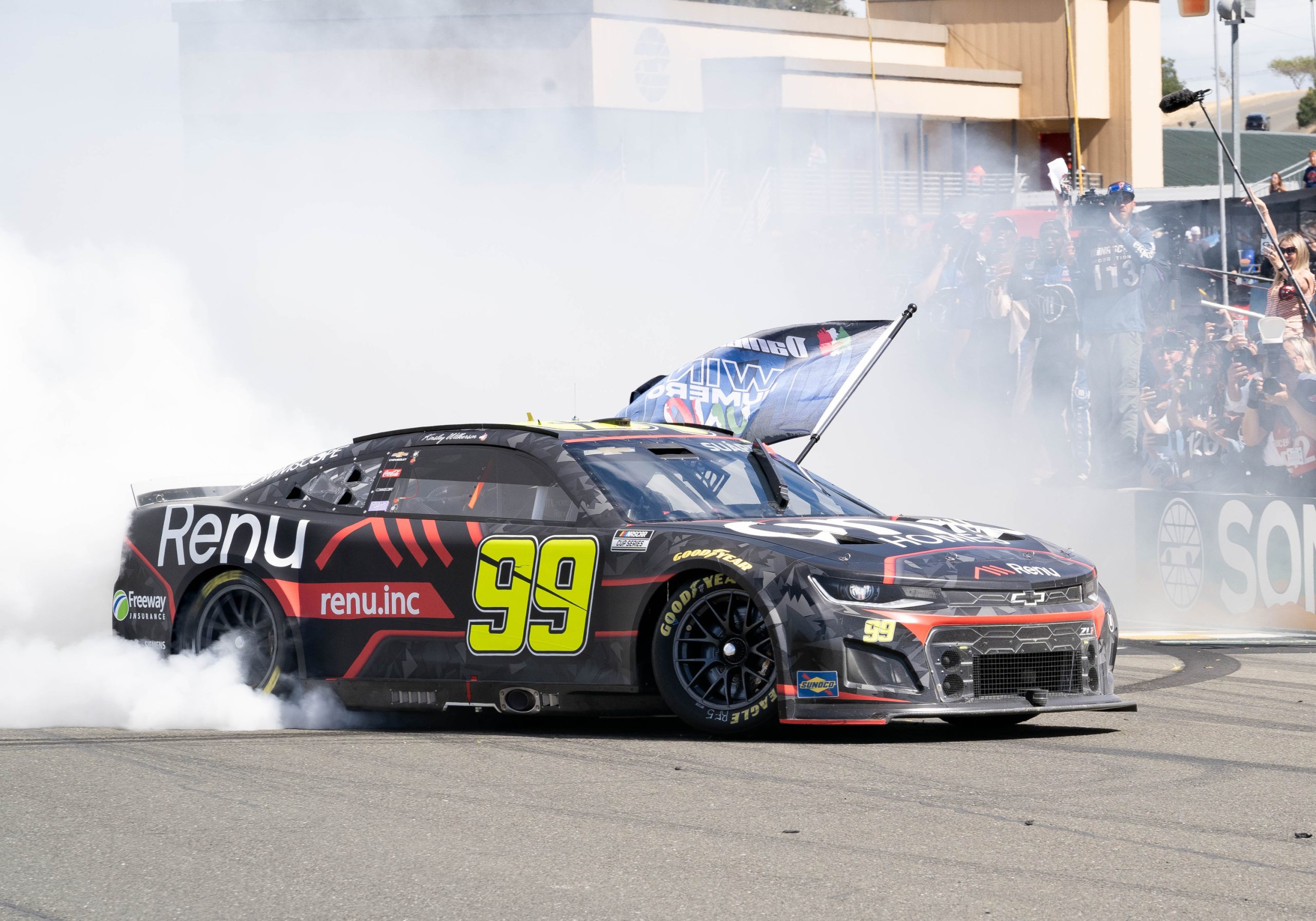 At Sonoma's first full-capacity NASCAR race since pandemic, Daniel