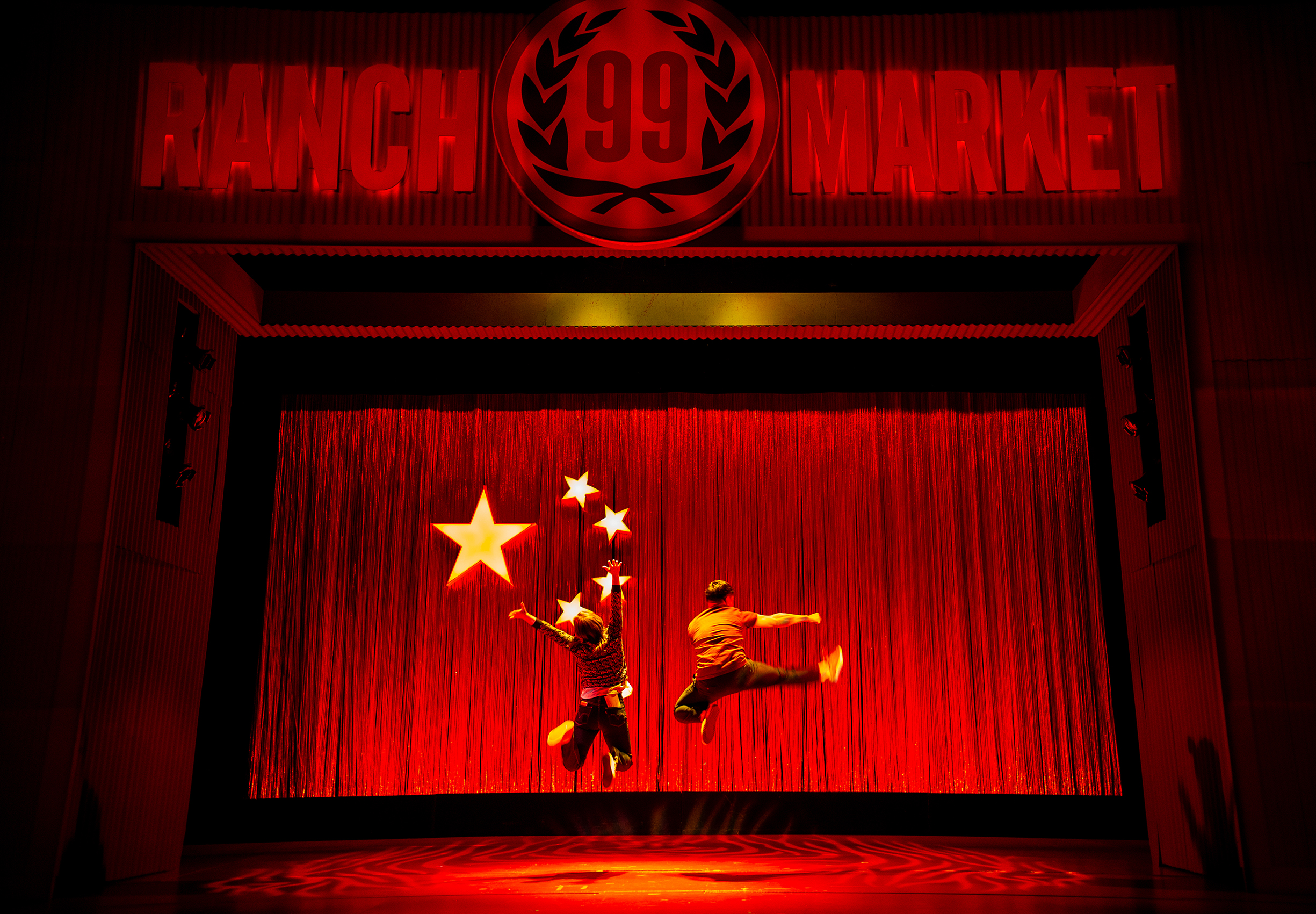 Review: TheatreWorks' rollicking 'Tiger Style!' comes through in Act 2 -  Local News Matters, image size:2450x1701